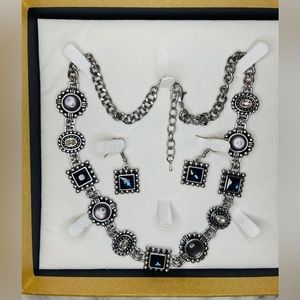 Beautiful Vintage Silver & Blue Jewelry Set